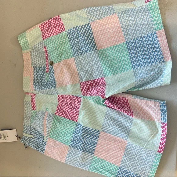 Vineyard vines  by target men’s shorts - Picture 4 of 6